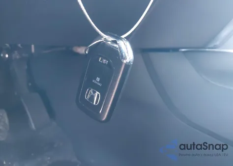 2019 Honda Passport Elite z USA, uszkodzony, nr VIN 5FNYF8H08KB025592